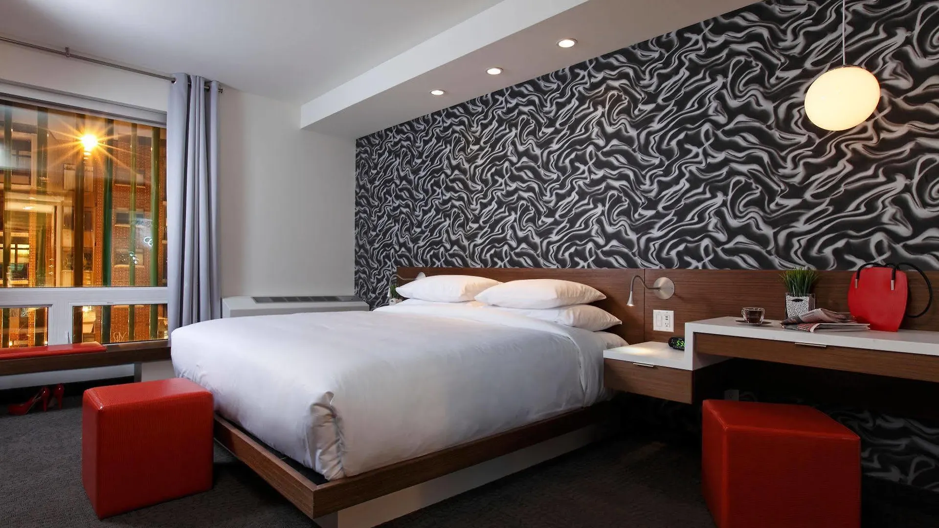 ****  Mere Hotel Winnipeg Canada